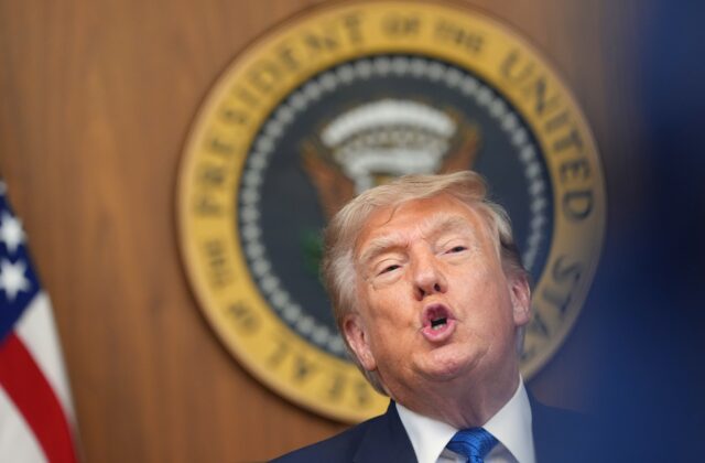 Trump váha s licenciou na výrobu rakiet Patriot pre Ukrajinu