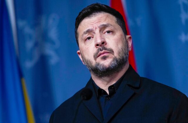 Zelenskyj odmieta neutralitu aj obmedzenie armády, chce zachovať 800-tisíc vojakov